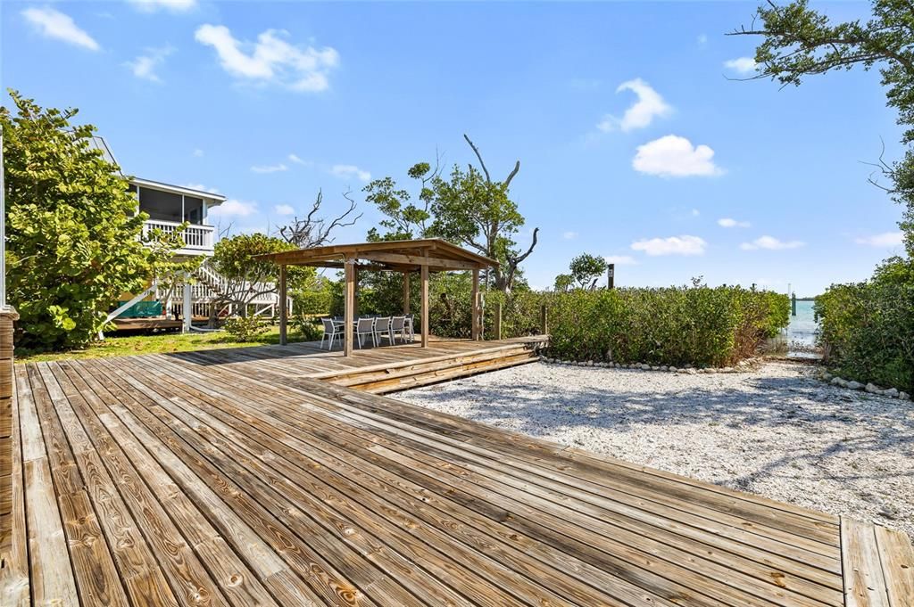 En Venta: $999,000 (3 camas, 2 baños, 1558 Pies cuadrados)
