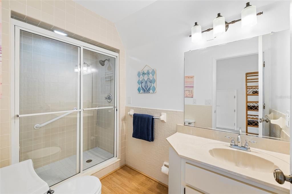 En Venta: $999,000 (3 camas, 2 baños, 1558 Pies cuadrados)