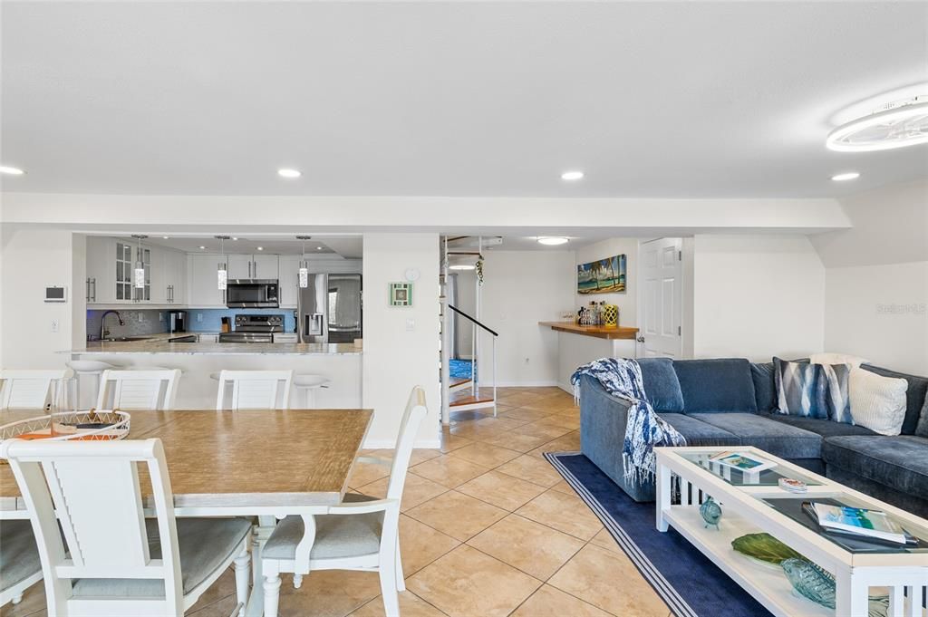 En Venta: $999,000 (3 camas, 2 baños, 1558 Pies cuadrados)