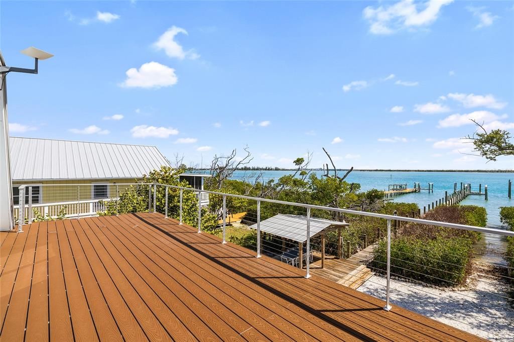 En Venta: $999,000 (3 camas, 2 baños, 1558 Pies cuadrados)