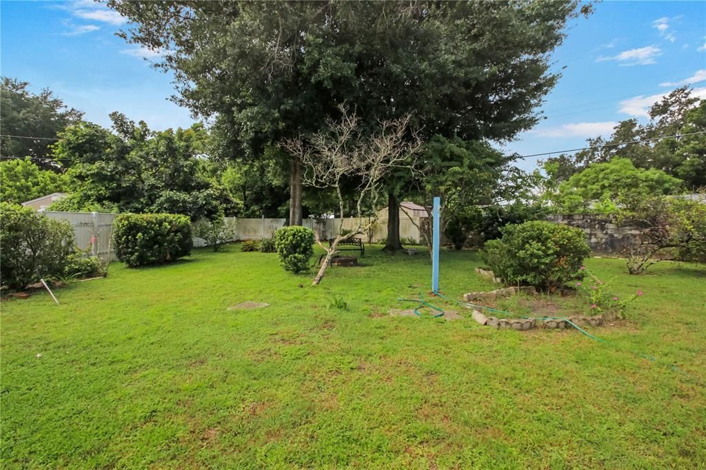 For Sale: $319,900 (3 beds, 2 baths, 1553 Square Feet)