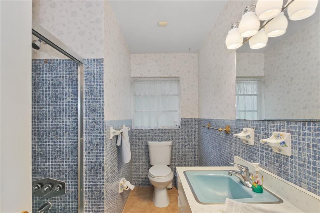 For Sale: $319,900 (3 beds, 2 baths, 1553 Square Feet)