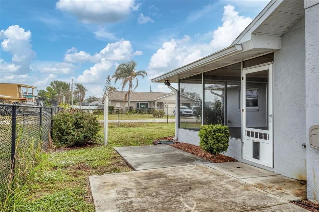 В аренду: $2,100 (2 спален, 2 ванн, 1608 Квадратных фут)