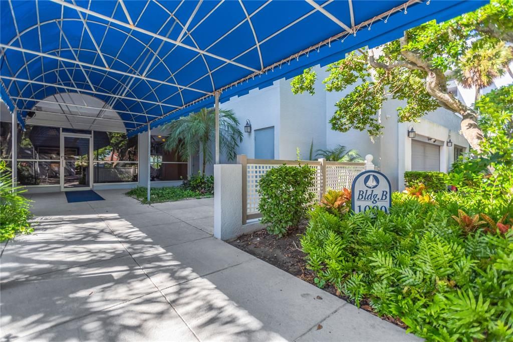 For Sale: $315,875 (2 beds, 2 baths, 1590 Square Feet)