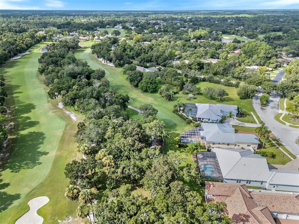 Под контрактом: $799,900 (4 спален, 3 ванн, 2563 Квадратных фут)