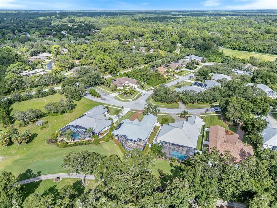 Под контрактом: $799,900 (4 спален, 3 ванн, 2563 Квадратных фут)