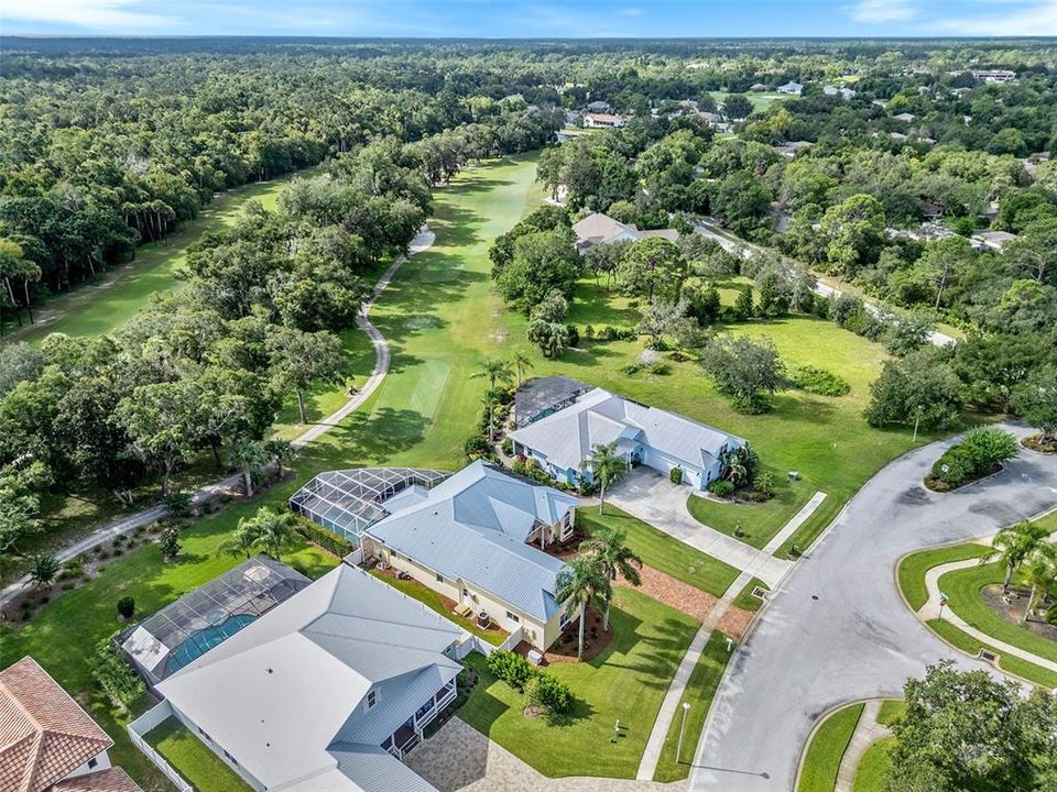 Под контрактом: $799,900 (4 спален, 3 ванн, 2563 Квадратных фут)