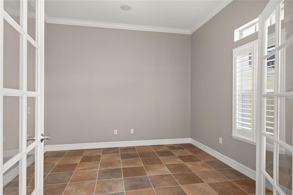 Под контрактом: $799,900 (4 спален, 3 ванн, 2563 Квадратных фут)