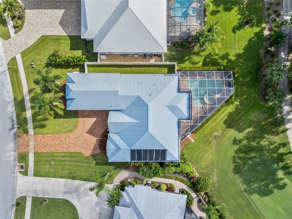 Под контрактом: $799,900 (4 спален, 3 ванн, 2563 Квадратных фут)