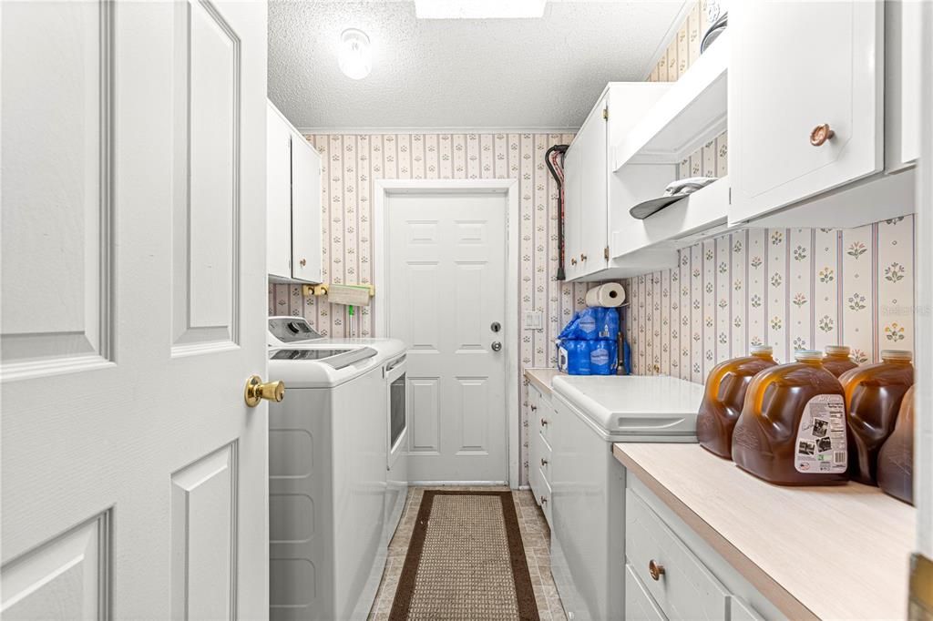 待售: $159,900 (2 贝兹, 2 浴室, 1531 平方英尺)