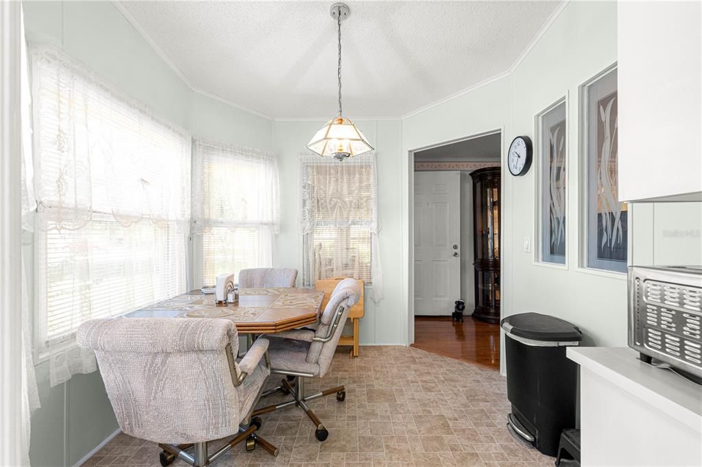 待售: $159,900 (2 贝兹, 2 浴室, 1531 平方英尺)