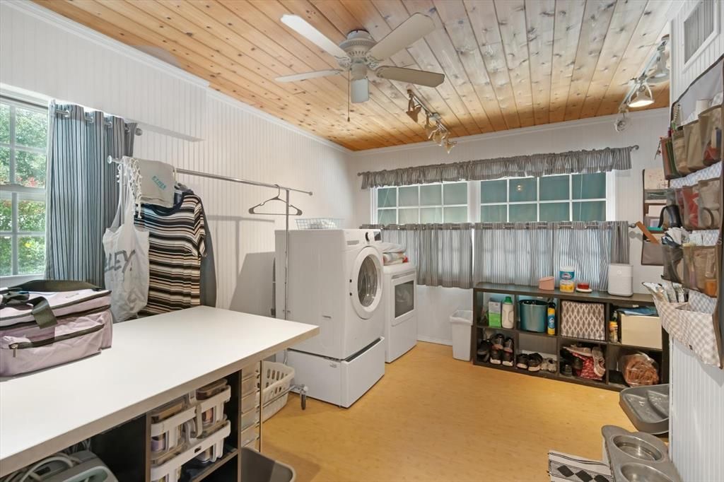 Activo con contrato: $725,000 (3 camas, 1 baños, 1540 Pies cuadrados)