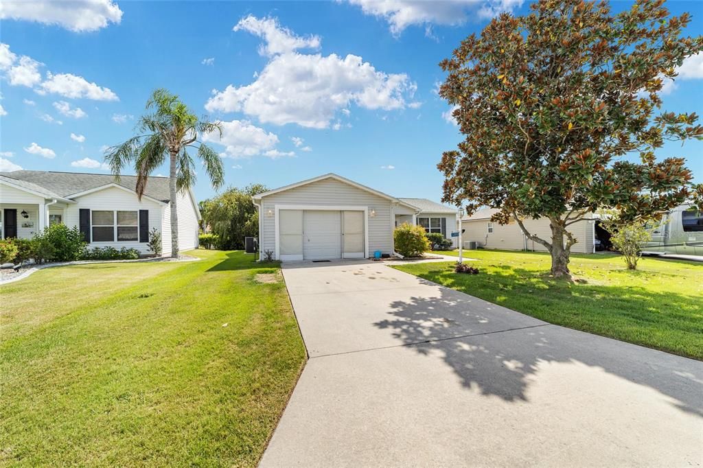 Под контрактом: $260,000 (3 спален, 2 ванн, 1240 Квадратных фут)