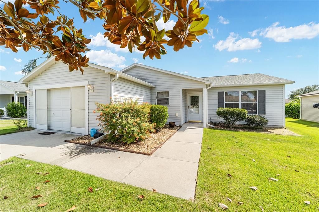 Под контрактом: $260,000 (3 спален, 2 ванн, 1240 Квадратных фут)