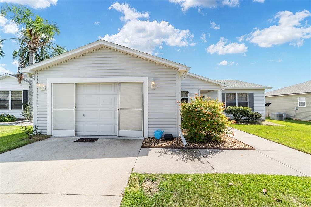 Под контрактом: $260,000 (3 спален, 2 ванн, 1240 Квадратных фут)