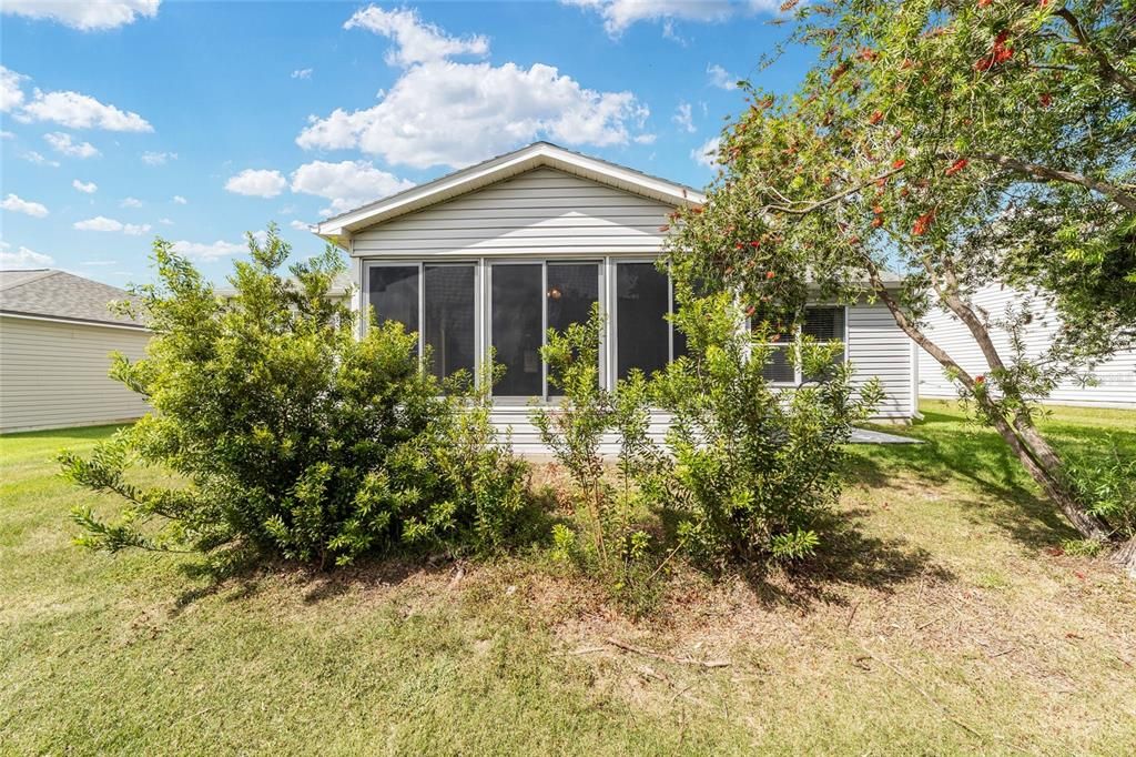 Под контрактом: $260,000 (3 спален, 2 ванн, 1240 Квадратных фут)