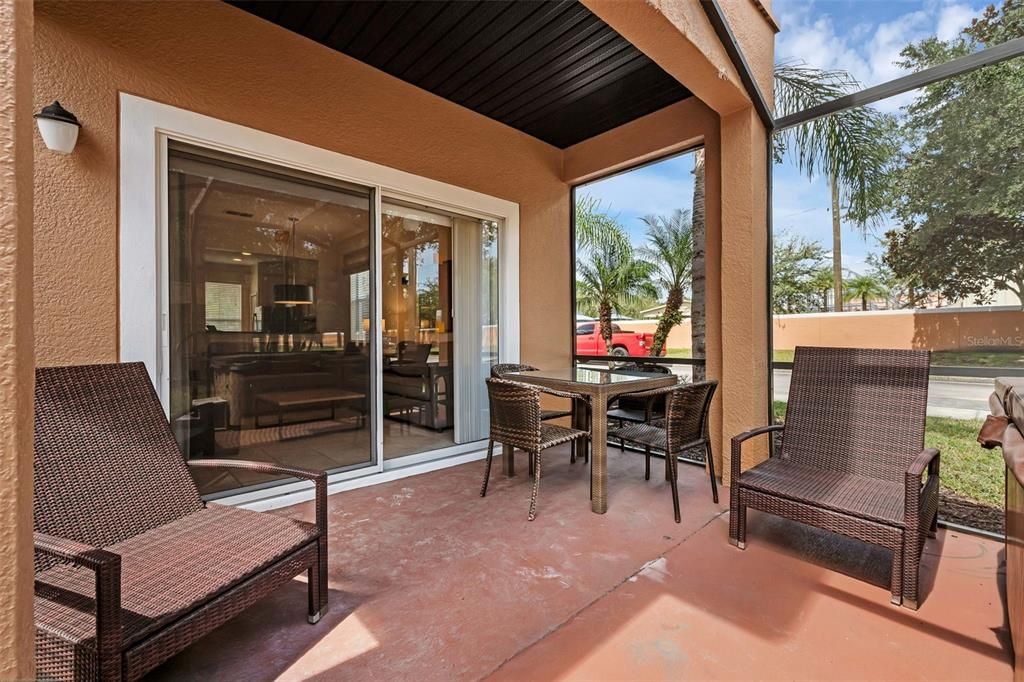 合同活跃: $350,000 (4 贝兹, 3 浴室, 1852 平方英尺)