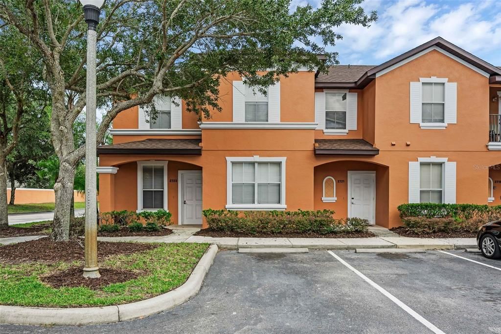 合同活跃: $350,000 (4 贝兹, 3 浴室, 1852 平方英尺)