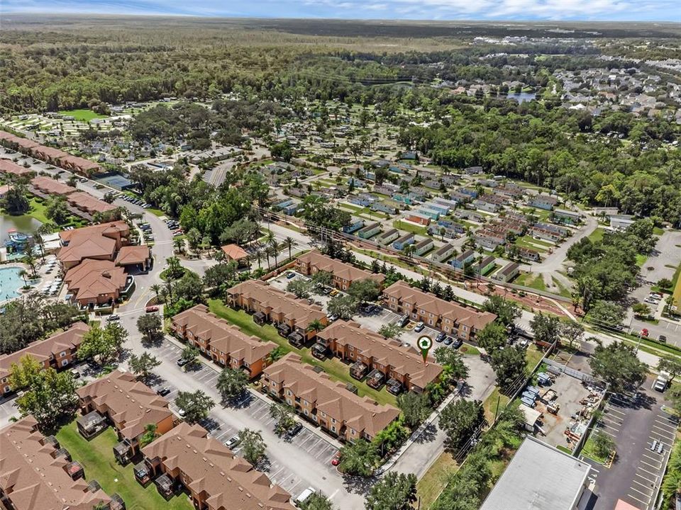 合同活跃: $350,000 (4 贝兹, 3 浴室, 1852 平方英尺)