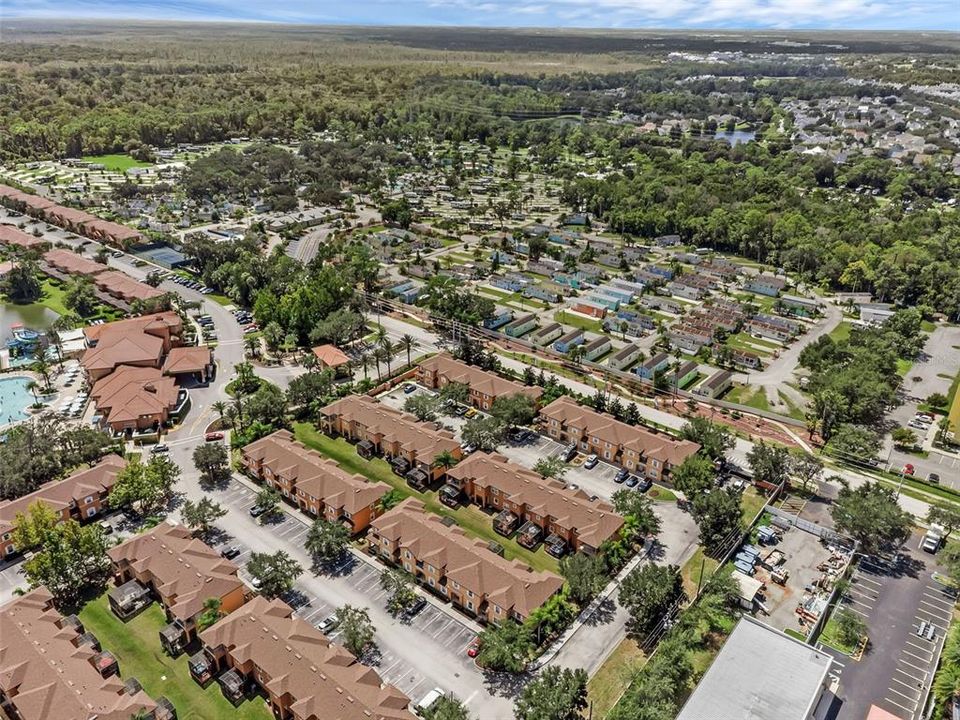 合同活跃: $350,000 (4 贝兹, 3 浴室, 1852 平方英尺)