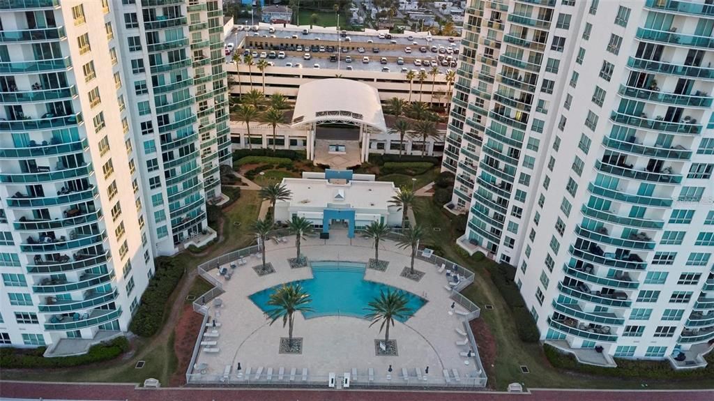 На продажу: $332,000 (2 спален, 2 ванн, 1670 Квадратных фут)