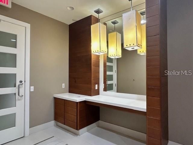 На продажу: $332,000 (2 спален, 2 ванн, 1670 Квадратных фут)