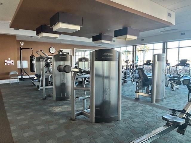 На продажу: $332,000 (2 спален, 2 ванн, 1670 Квадратных фут)