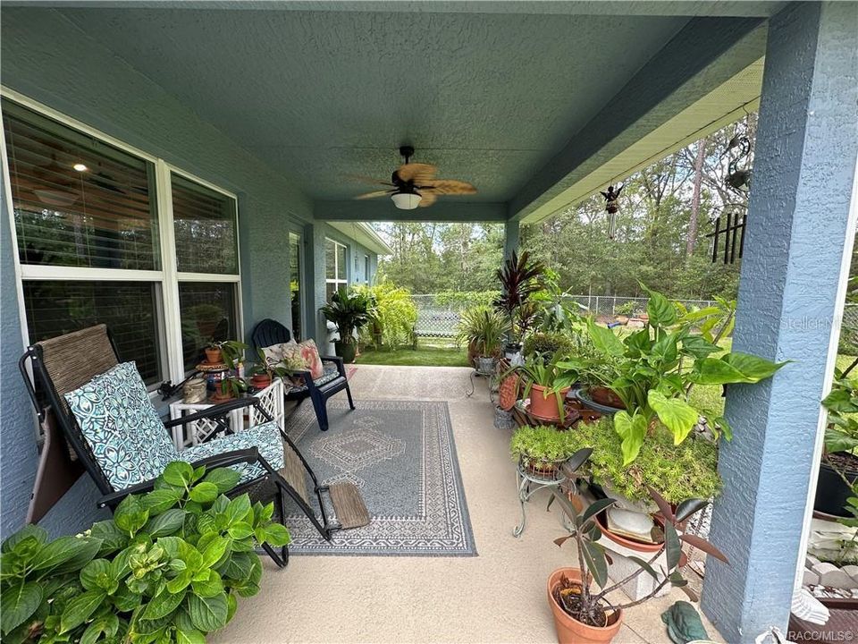 Activo con contrato: $295,000 (3 camas, 2 baños, 1803 Pies cuadrados)