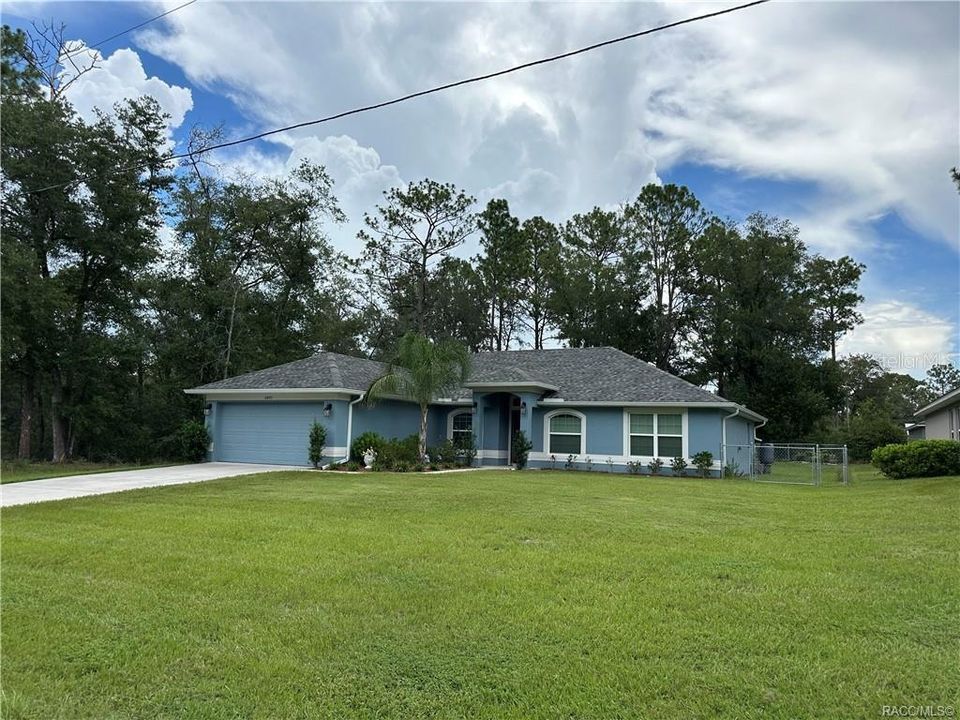 Activo con contrato: $295,000 (3 camas, 2 baños, 1803 Pies cuadrados)