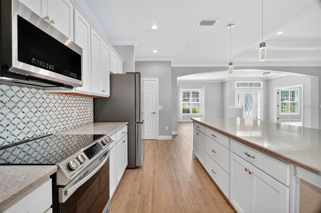 For Sale: $525,000 (3 beds, 2 baths, 2356 Square Feet)