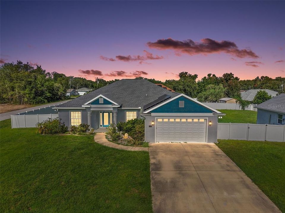 For Sale: $525,000 (3 beds, 2 baths, 2356 Square Feet)