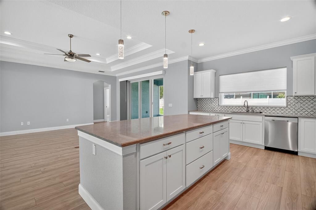 For Sale: $525,000 (3 beds, 2 baths, 2356 Square Feet)