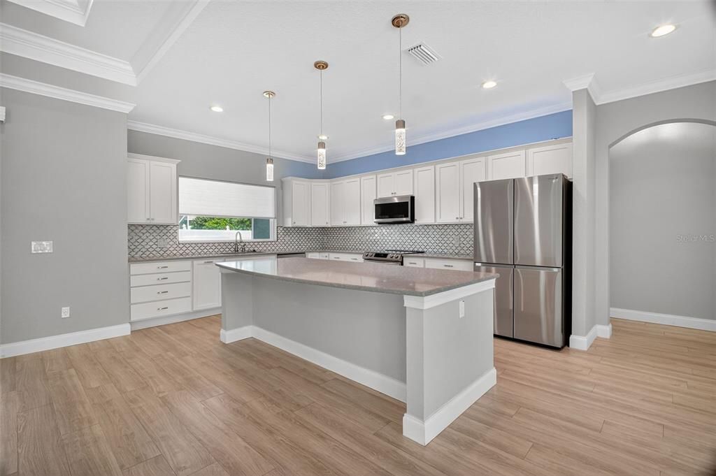 For Sale: $525,000 (3 beds, 2 baths, 2356 Square Feet)