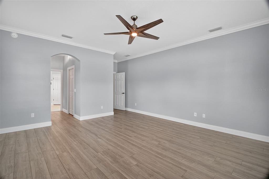 For Sale: $525,000 (3 beds, 2 baths, 2356 Square Feet)