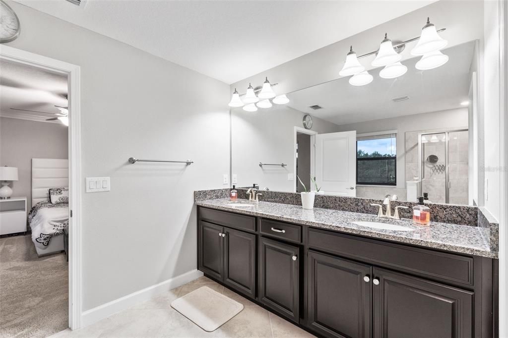 出租: $3,500 (4 贝兹, 2 浴室, 3034 平方英尺)