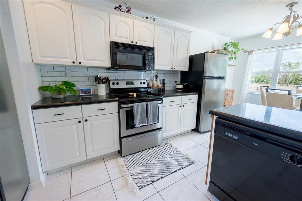 For Sale: $1,390,000 (5 beds, 3 baths, 3284 Square Feet)