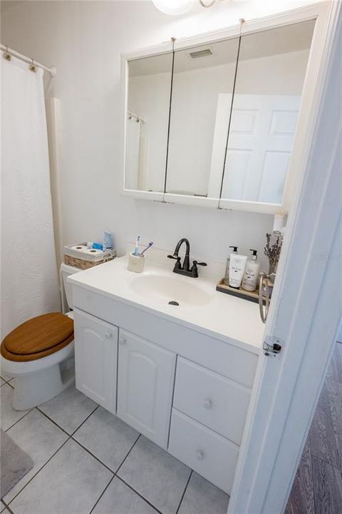 For Sale: $1,390,000 (5 beds, 3 baths, 3284 Square Feet)