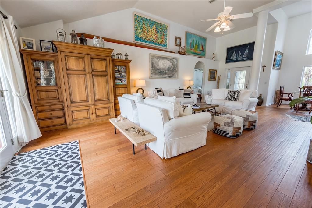 For Sale: $1,390,000 (5 beds, 3 baths, 3284 Square Feet)