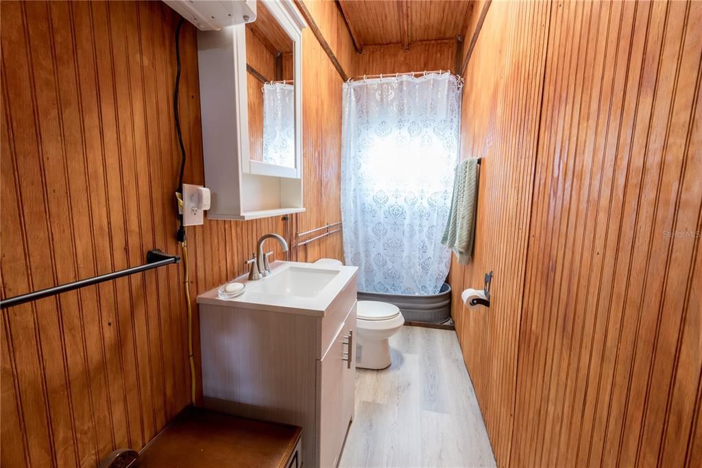 For Sale: $1,390,000 (5 beds, 3 baths, 3284 Square Feet)