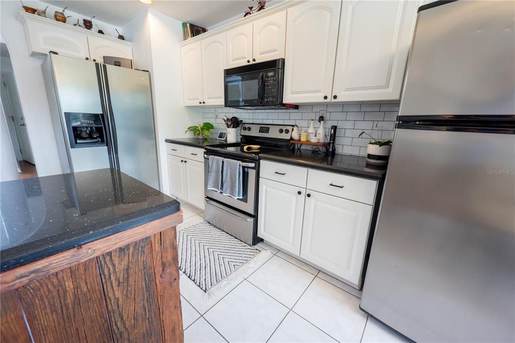 For Sale: $1,390,000 (5 beds, 3 baths, 3284 Square Feet)