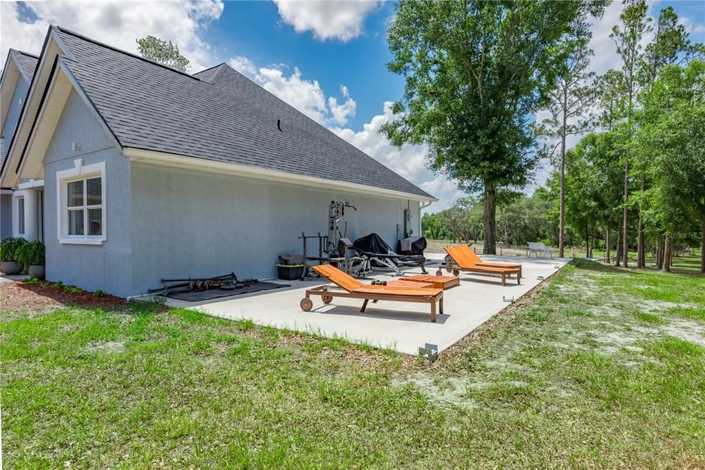 For Sale: $1,390,000 (5 beds, 3 baths, 3284 Square Feet)