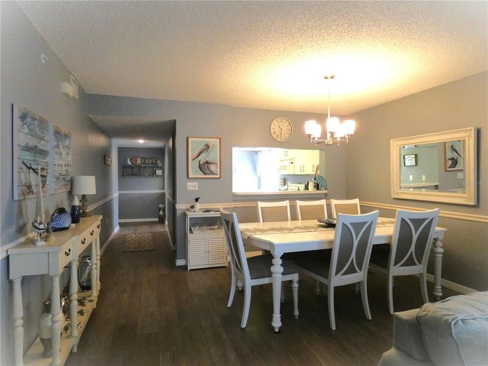 For Rent: $5,500 (2 beds, 2 baths, 1106 Square Feet)