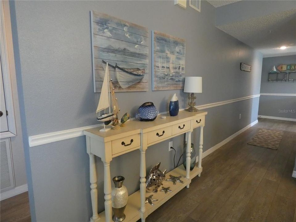 For Rent: $5,500 (2 beds, 2 baths, 1106 Square Feet)