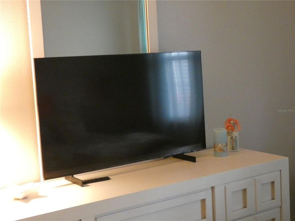 For Rent: $5,500 (2 beds, 2 baths, 1106 Square Feet)