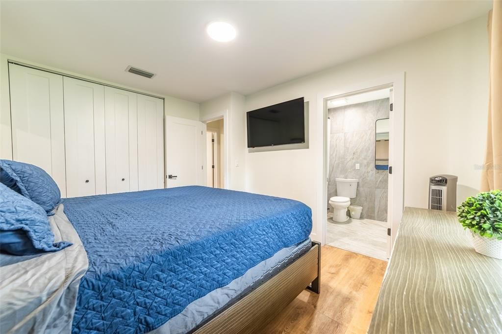 For Sale: $359,000 (3 beds, 2 baths, 1516 Square Feet)