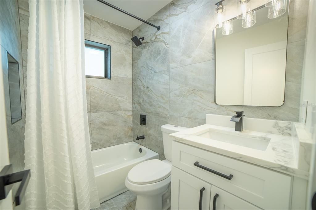 For Sale: $359,000 (3 beds, 2 baths, 1516 Square Feet)