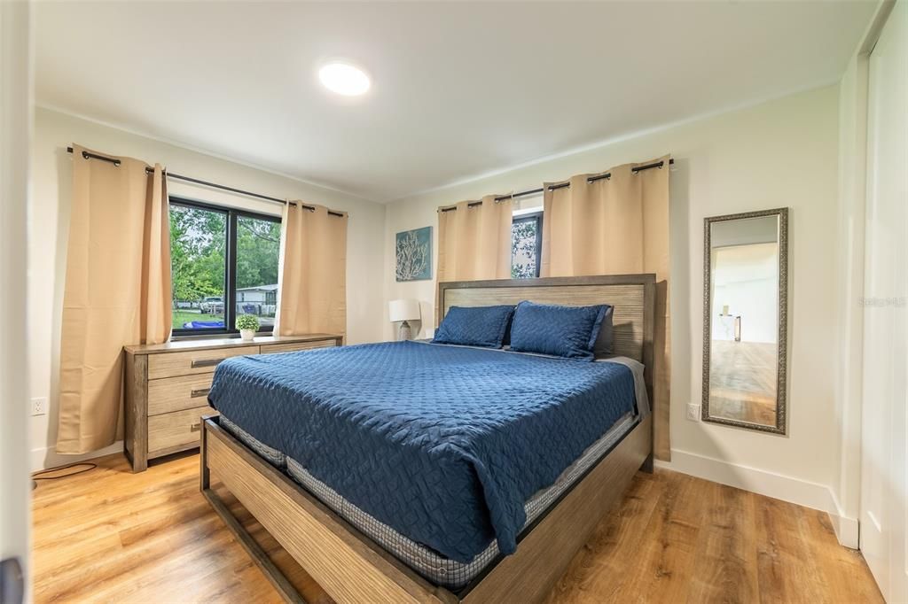 For Sale: $359,000 (3 beds, 2 baths, 1516 Square Feet)