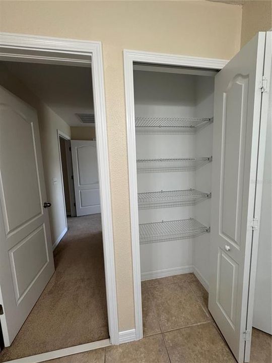 En Venta: $395,000 (3 camas, 2 baños, 1916 Pies cuadrados)