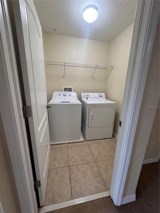 En Venta: $395,000 (3 camas, 2 baños, 1916 Pies cuadrados)