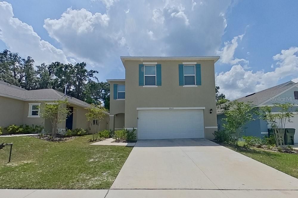 Recently Rented: $2,195 (4 beds, 2 baths, 2007 Square Feet)